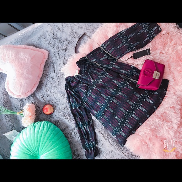 Beautiful Color Deep Purple Ruffle Neck Top - Picture 2 of 8